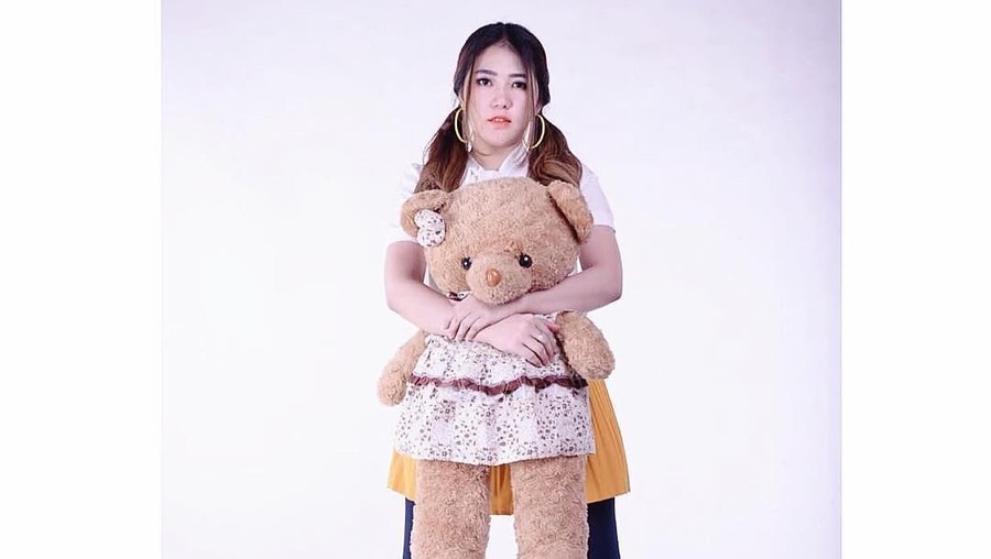 Via Vallen geram saat ditanya kapan nikah saat perayaan Idul Fitri.