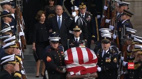VIDEO: Jelang Pemakaman, Jasad George HW Bush Dibawa ke Texas