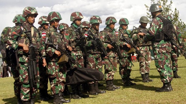 Aparat gabungan TNI-Polri kembali terlibat kontak senjata dengan Kelompok Kriminal Sipil Bersenjata (KKSB) di Kabupaten Puncak Jaya, Papua.