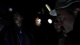 NYALANG: Tarian Kabut di Tengah Sunyi Dalam foto-foto unik pilihan CNNIndonesia.com pekan ini, ada kisah bayangan para imigran di Eropa dan AS, selimut kabut di China, dan cerita jelang natal.
