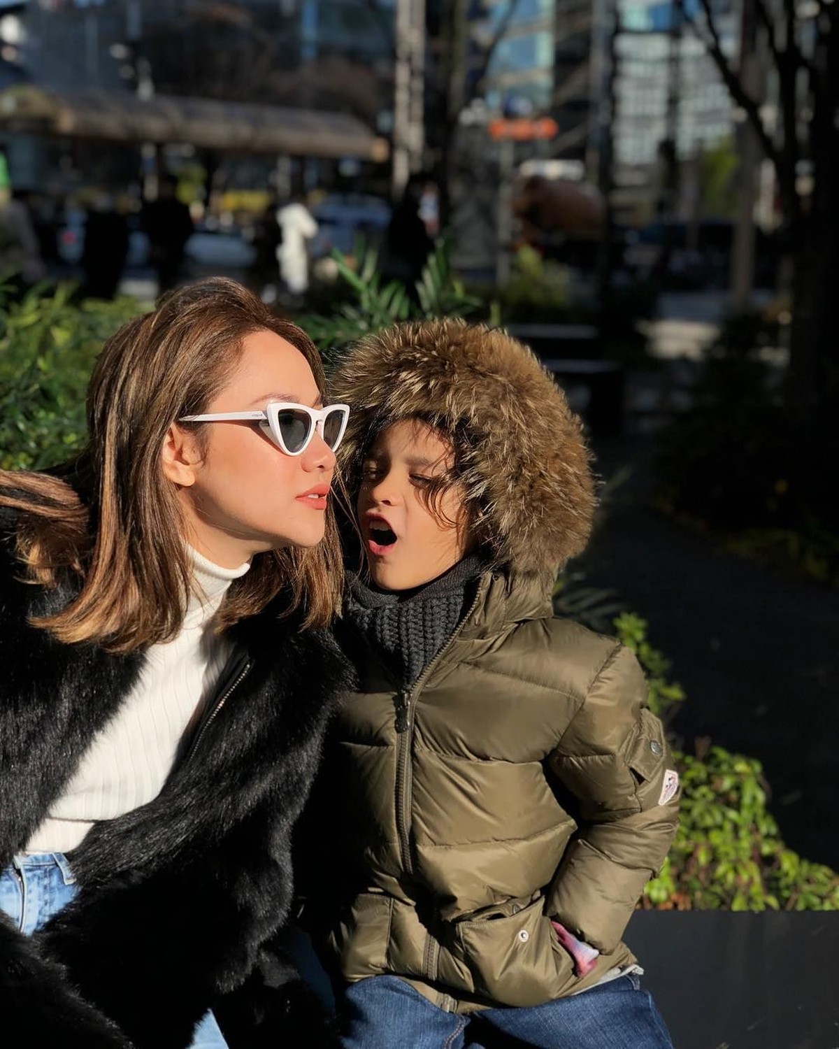 Intip tujuh gaya hot mom&comma; Bunga Citra Lestari&comma; yang ikut meramaikan HUT Transmedia&period;