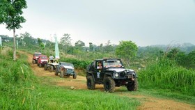 'Mengendus' Lumpur Sentul di Akhir Pekan