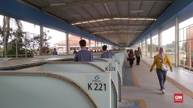 VIDEO: Menjajal Skybridge Tanah Abang