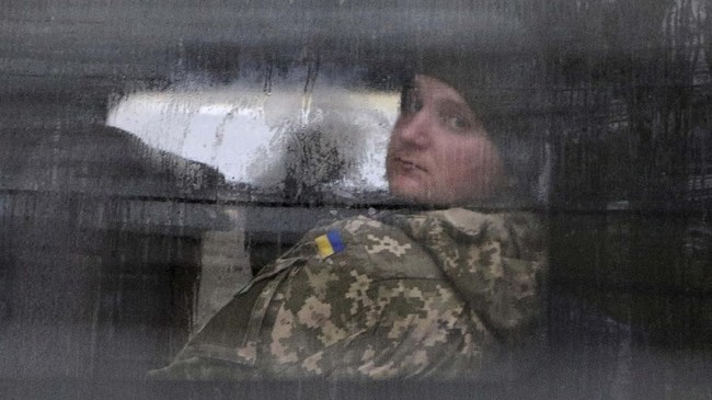 FOTO: Pemanasan Militer Ukraina Sebelum Menghadapi Rusia