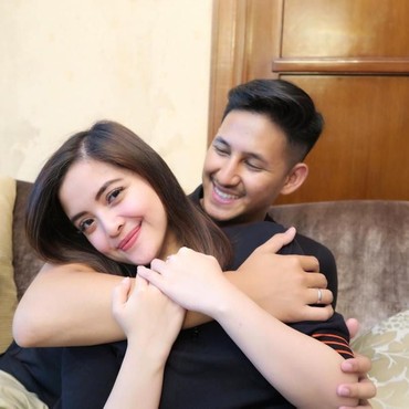 Sembuh dari Kanker, Suami Tasya Kamila Ucap Syukur