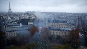 Waspada Demo Rompi Kuning, Menara Eiffel dan Louvre Ditutup