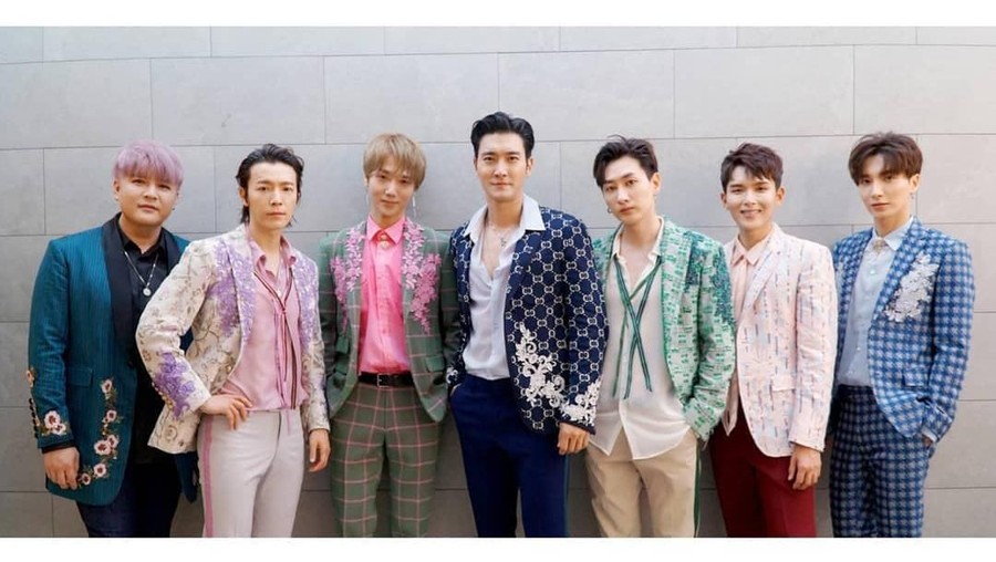 2. Bonamana Berikut lima video klip Super Junior yang paling banyak ditonton hingga saat ini.
