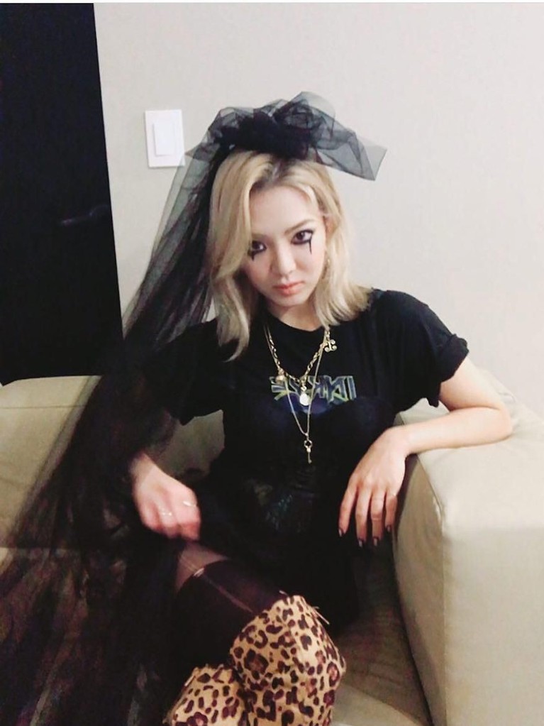 Debut Sebagai DJ, Intip Pesona Hyoyeon Penyanyi cantik, Kim Hyoyeon, memulai debutnya sebagai disk jockey. Ia juga akan tampil dan memeriahkan acara HUT Transmedia ke-17, Sabtu (15/12).