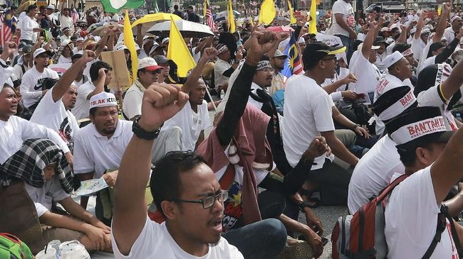 Veteran Tolak Petisi Untuk Ubah Malaysia Jadi Negara Islam