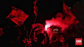 FOTO: Euforia The Jakmania Usai Persija Juara Liga 1