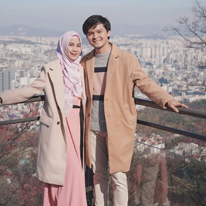 <p>Bagi pengantin baru seperti Annisa dan Anandito, menghabiskan waktu berdua bisa jadi quality time yang luar biasa lho. (Foto: Instagram @anisarahma_12)</p>