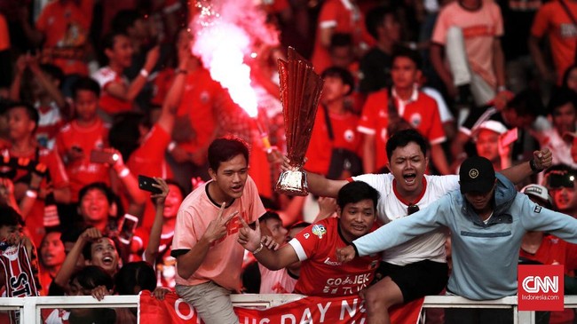 Manajer Persija Jakarta, Ardhi Tjahjoko, tidak mengerti maksud denda sebesar Rp245 juta yang divonis oleh Komdis PSSI kepada juara Liga 1 2018 tersebut.