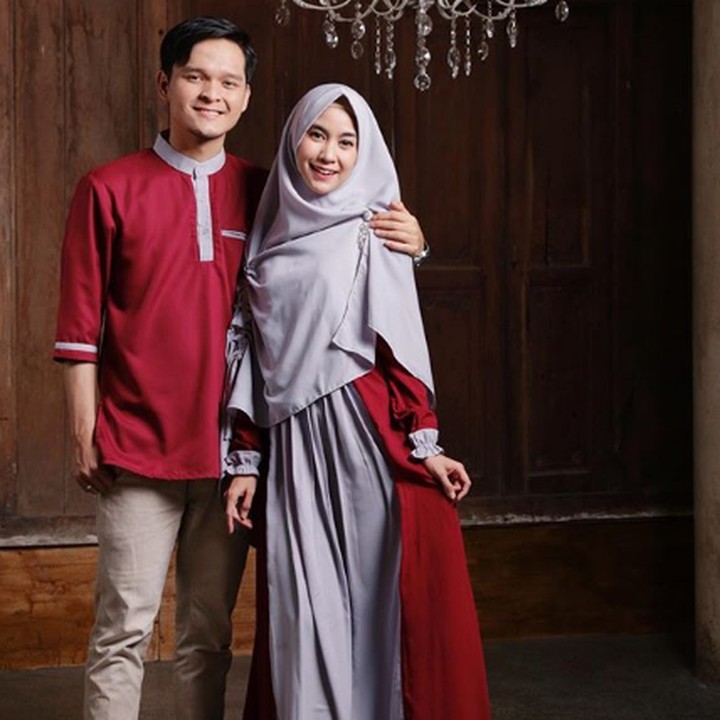 <p>Klop! Saat Annisa Rahma dan Anandito pakai busana bernuansa merah. So cute. (Foto: Instagram @anisarahma_12)</p>
