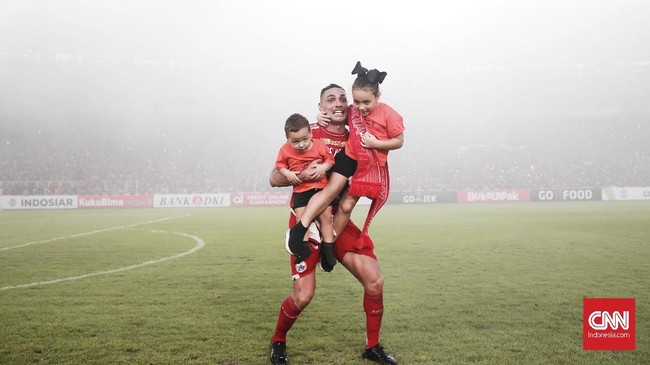 FOTO:Persija Juara, Ibu Kota Kembali Pesta Setelah 17 Tahun