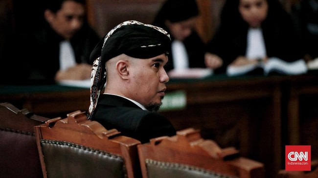 Kuasa Hukum Ahmad Dhani menilai pasal ujaran kebencian kerap menjerat nama-nama yang berbeda pandangan politik, seperti Buni Yani, Jonru Ginting, dan Asma Dewi.