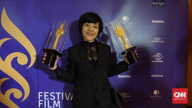 Sutradara Mouly Citra mengenang ketika dirinya mendapat Piala Citra pertama pada 2008, dan tentang firasat sepatu lepas.