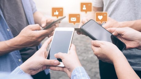 Rencana MUI DKI Jakarta membentuk cyber army dianggap memiliki misi terselubung terkait politik, yakni mendukung Anies Baswedan.