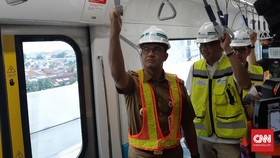 Pembangunan MRT Fase II Molor, Anies Lempar Bola ke Setneg