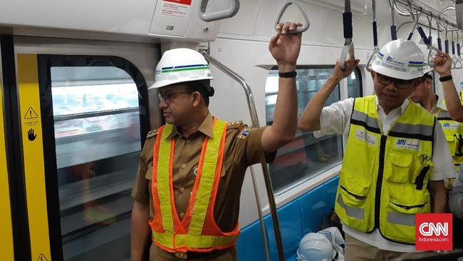 Perjalanan MRT ini lebih cepat dari perkiraan yakni 30 menit. Untuk perjalanan selama 30 menit tersebut dihitung dengan waktu berhenti di 13 stasiun.