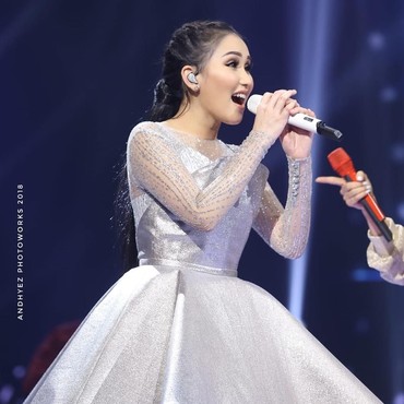 Suara Ayu Ting Ting Hilang karena Gorengan dan Begadang