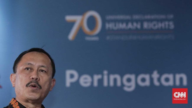 Komnas HAM masih menunggu para paslon di Pilpres 2019 untuk bicara penuntasan kasus pelanggaran HAM berat masa lalu sebelum hari-H Pilpres 2019.