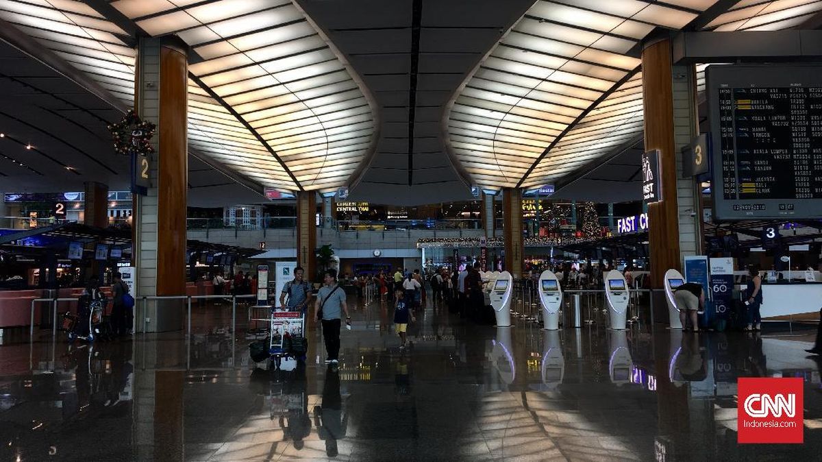 Bandara Terbaik Dunia, Changi Dikritik Lambat Tangani Bagasi Penumpang