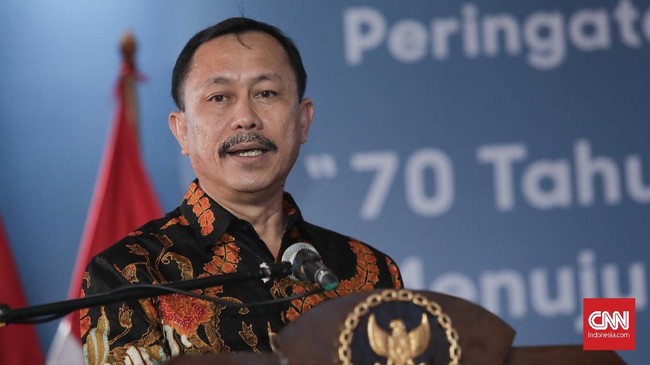 Ketua Komnas HAM Ahmad Taufan Damanik menyempatkan ke rumah Lukas Enembe di Papua dan membicarakan kondisi kesehatannya di tengah proses hukum yang berjalan.