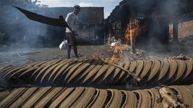 FOTO: Meraba Gerabah Klipoh