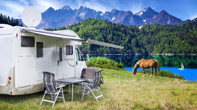 Pemerintah negara bagian California membeli 1.300 mobil karavan untuk mengisolasi para tunawisma, sebagai upaya mencegah penyebaran virus corona.