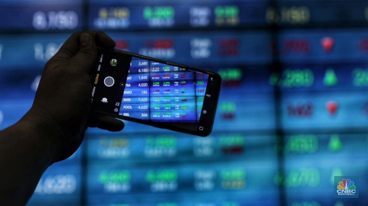 RUPSLB RATU Sepakat Private Placement 271,51 Juta Saham