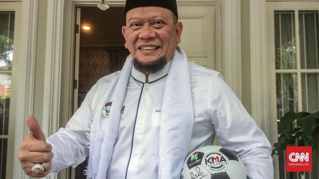 La Nyalla menyebut dirinya melakukan pembelaan kepada Jokowi karena merasa bersalah turut menyebar isu Jokowi PKI dan keturunan China pada Pilpres 2014 silam.