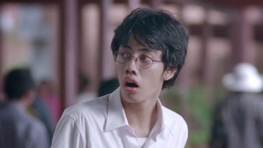 img-title Dennis Adhiswara Ungkap Kemiripannya dengan Sosok Mamet