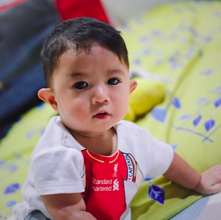 <p>Uta bengong aja lucu ya, Bun. He-he-he. (Foto: Instagram/missnyctagina)</p>