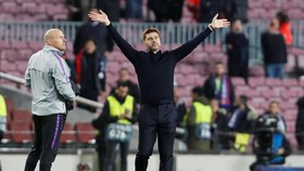 Emery Yakin Pochettino Tak Tergoda Manchester United