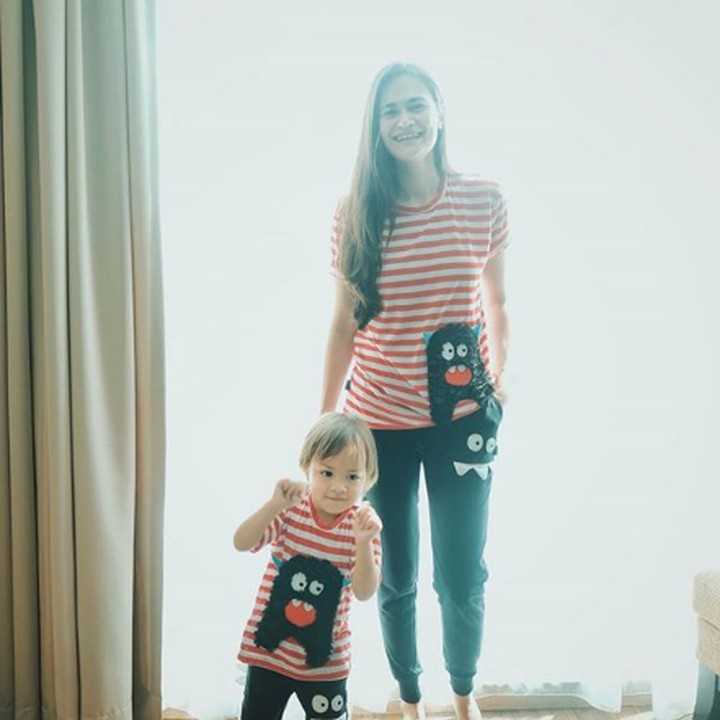 <p>Saat si Baba Ringgo lagi nggak di rumah, Mama <a href="https://hot.detik.com/celeb/2344684/ringgo-agus-rahman-dan-sabai-morscheck-tak-pernah-jadian" target="_blank">Sabai Morscheck</a> mengisi waktu dengan menemani Borjka berjoget biar tetap seru saat di rumah berdua. (Foto: Instagram @ sabaidieter)</p>