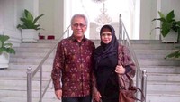 Hadiah Terindah Iwan Fals untuk Istri Tercinta, Rosana