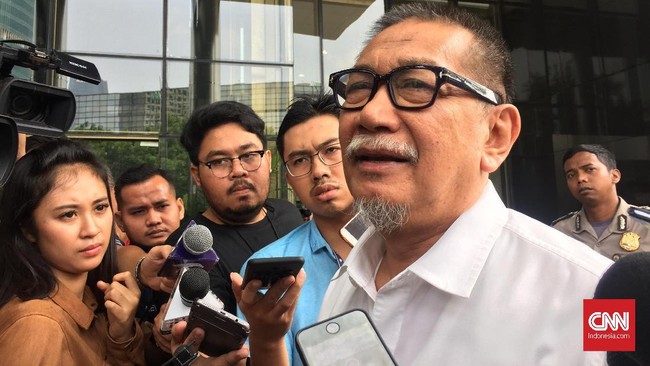 Deddy Mizwar memenuhi panggilan penyidik KPK untuk diperiksa terkait suap izin proyek Meikarta. Menurut Deddy, proyek Miekarta kurang beres.