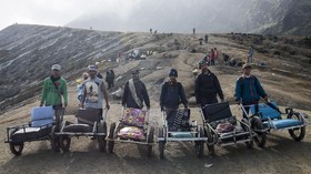 FOTO: Taksi Menuju Ijen