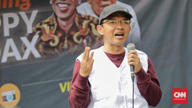 Five political parties plan to form a grand coalition for the 2024 presidential election, motivated by Anies Baswedan’s candidacy and PDIP’s delayed decision.