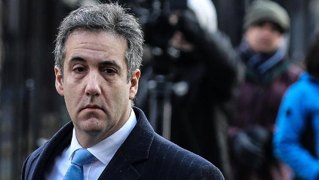 Eks pengacara Presiden Donald Trump, Michael Cohen, menuntut Trump Organization karena tak bayar honor dan mengganti uang yang ia gunakan untuk keperluan kerja.