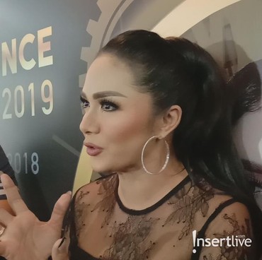 DNA Ikan Salmon, Rahasia Kecantikan Krisdayanti