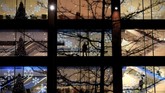 NYALANG: Terbuai Semburat dan Senyap Dalam foto unik pilihan CNNIndonesia.com pekan ini, ada bayangan katedral di sungai yang dingin, tangga-tangga stadion yang beku, dan festival Santa Klaus.