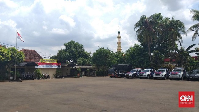 Polda Metro Jaya menjelaskan masyarakat bisa menitipkan kendaraan di Polsek saat mudik, fasilitas ini tak dipungut biaya.