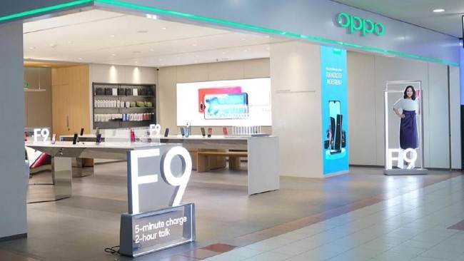 Oppo mengiming-imingi godaan kemudahan mulai dari mendesain toko hingga promosi bagi para calon mitra penjual smartphone. 