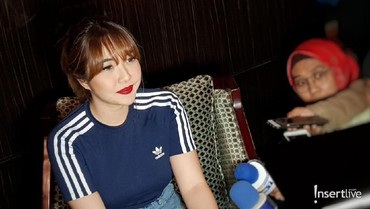 img-title Tyas Mirasih dan Gisel Anastasia Jadi Saksi Kasus Kartu Kredit
