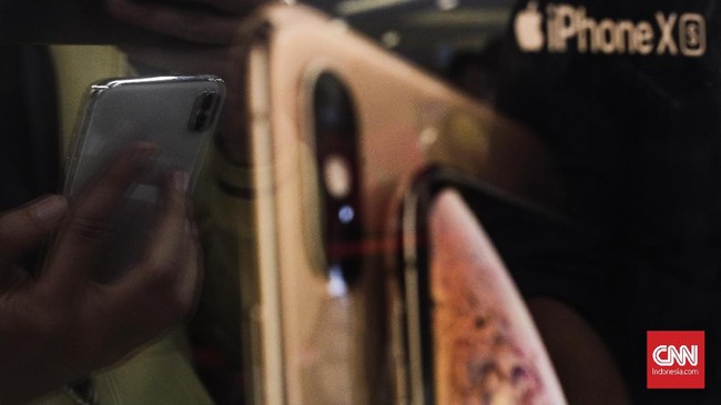 Apple mengurangi produksi iPhone terbaru. Pasalnya, para analis menilai harga iPhone anyar terlalu mahal.