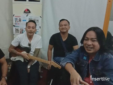 Koes Plus Junior Beri Kejutan untuk HUT Transmedia ke-17