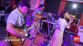Music at Newsroom: Vira Talisa - 'Walking Back Home'