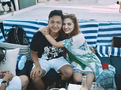 Posting Kata-kata Ini, Ada Apa dengan Azriel Hermansyah?