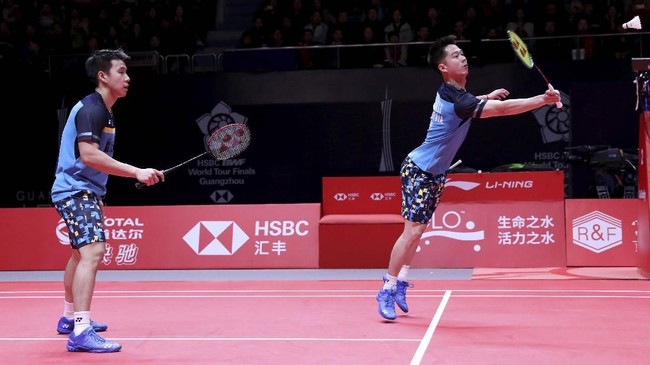 Kevin Sanjaya Sukamuljo/Marcus Fernaldi Gideon menjuarai Malaysia Masters 2019 setelah mengalahkan Ong Yew Sin/Teo Ee Yi di final, Minggu (20/1).